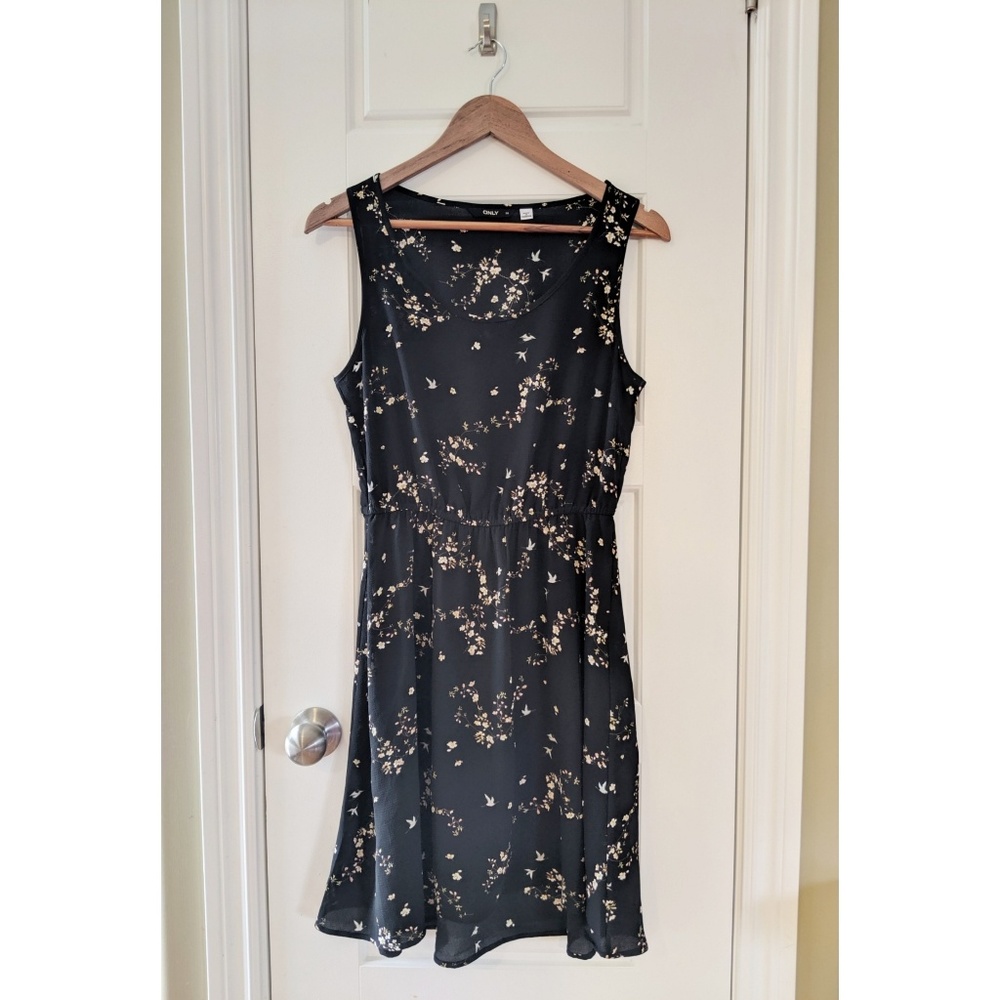 ONLY Crane & Cherry Blossom Dress NWOT